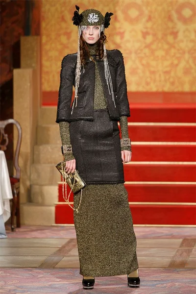 Look 11